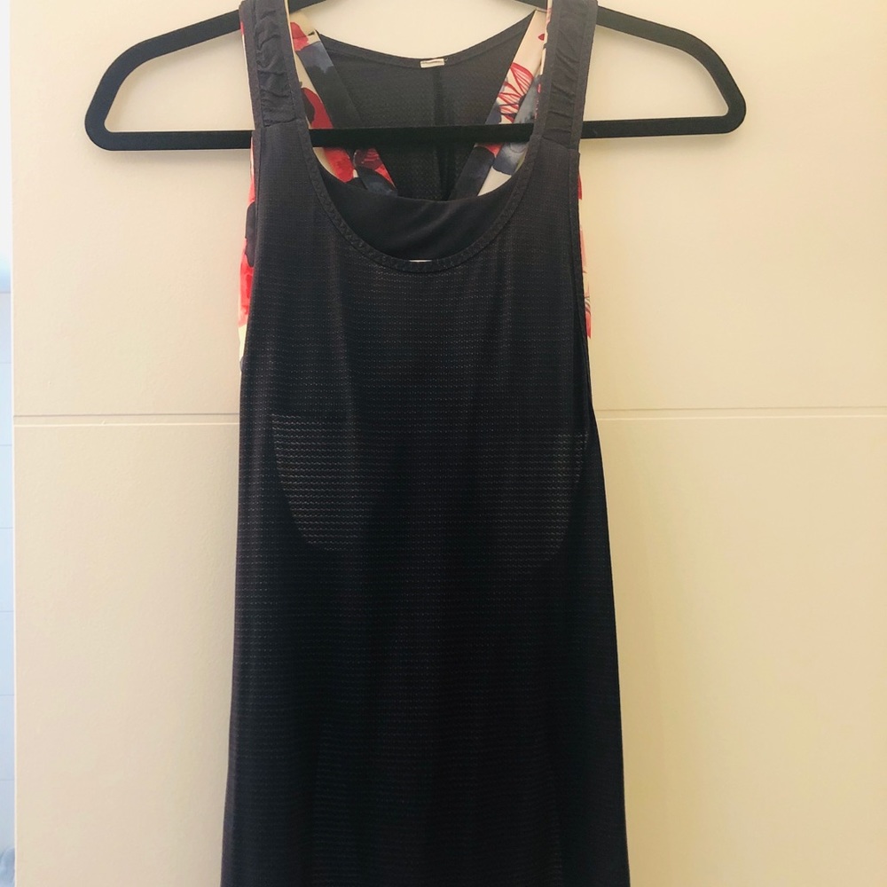 Lululemon tank top